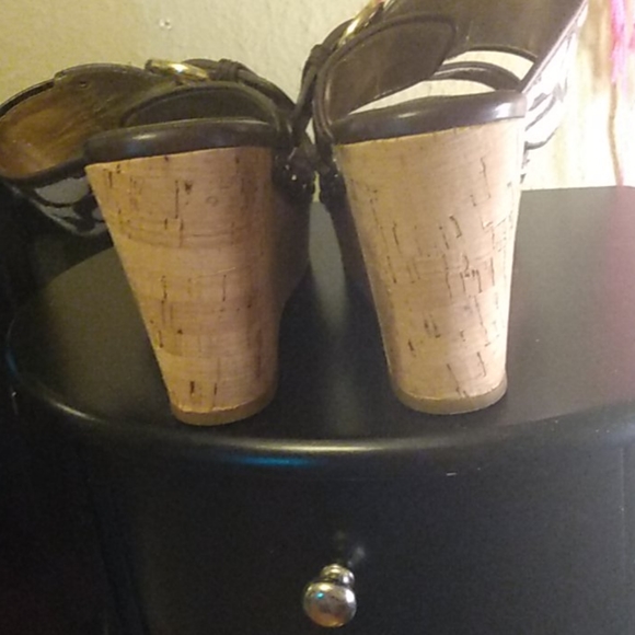 Coach wedges size 8 - Picture 4 of 4